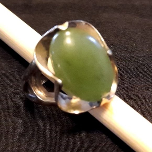 Vintage jade ring - Picture 1 of 4